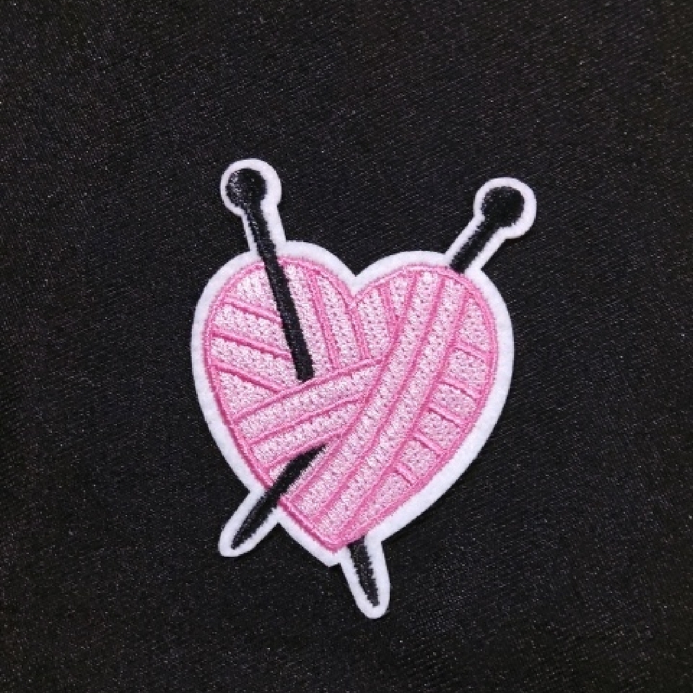 Pink Knitted Heart Patch Iron On